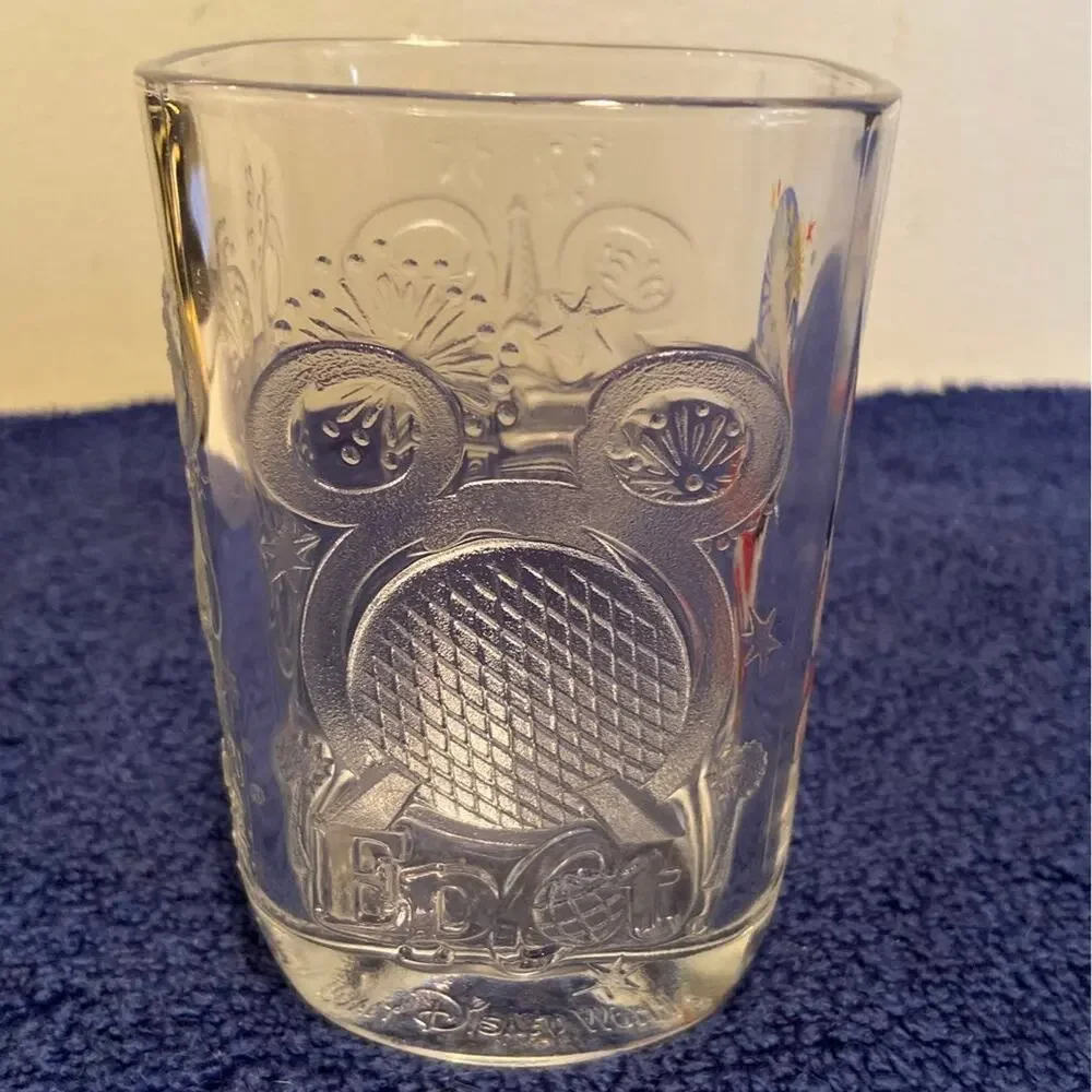 Vintage Disney World McDonald's Millennium Year 2000 Collector Glasses